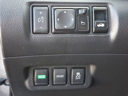 Used 2018 Nissan Sentra SV image 24