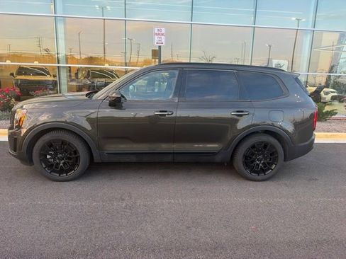 Used 2021 Kia Telluride SX w/ Nightfall Edition Package AWD/4WD image 21