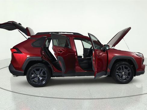 Used 2024 Toyota RAV4 Adventure AWD/4WD image 8