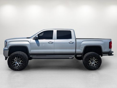 Used 2018 GMC Sierra 1500 SLE w/ Suspension Package, Off-Road AWD/4WD image 8