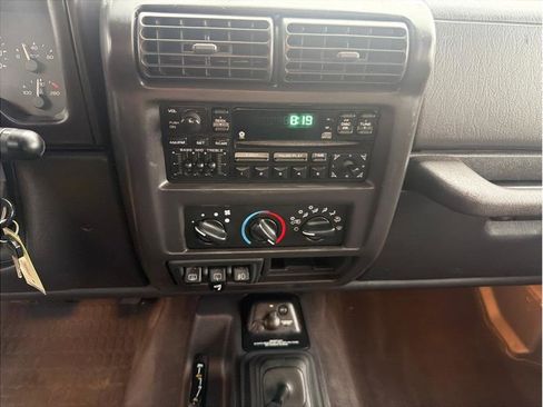 Used 2000 Jeep Wrangler Sport AWD/4WD image 16