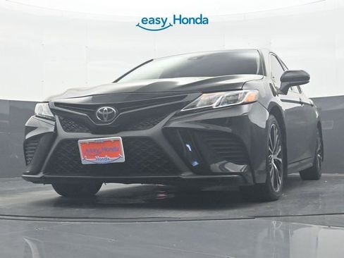 Used 2020 Toyota Camry SE image 28