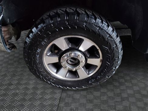 Used 2015 Ford F350 Lariat w/ Lariat Interior Package image 22