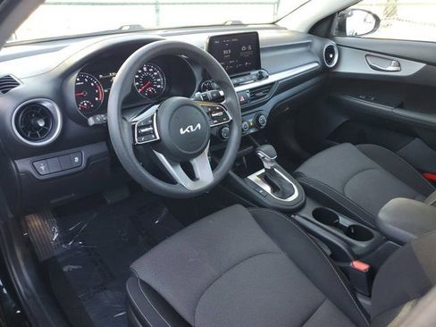 Used 2023 Kia Forte LXS image 10
