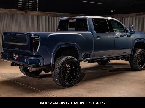 Used 2025 GMC Sierra 2500 Denali Ultimate image 10