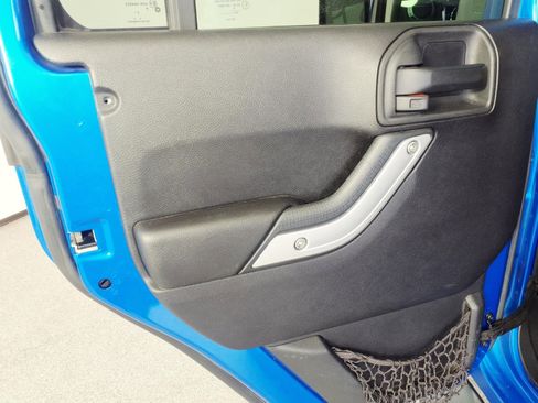 Used 2016 Jeep Wrangler Unlimited Sahara w/ Trailer Tow Group image 24