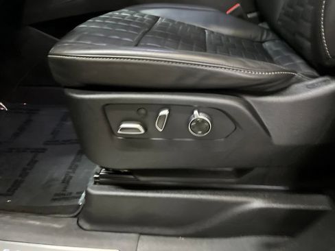 Used 2023 Cadillac Escalade Sport Platinum AWD/4WD image 14