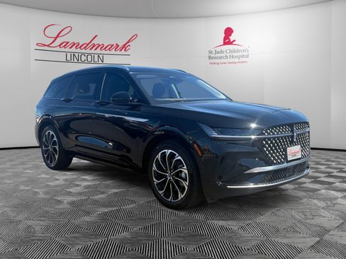Certified 2025 Lincoln Nautilus Reserve AWD/4WD image 7