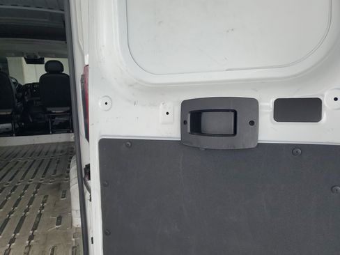 Used 2023 RAM ProMaster 2500 FWD image 9