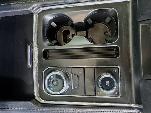 Used 2024 Ford Expedition Max XLT image 22