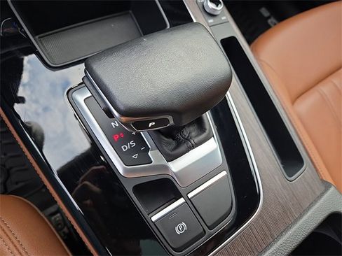 Certified 2023 Audi Q5 2.0T Premium Plus w/ Premium Plus Package image 16