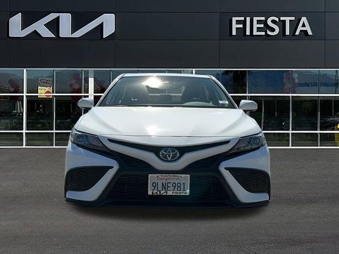 Used 2024 Toyota Camry SE w/ Audio Upgrade Package image 3