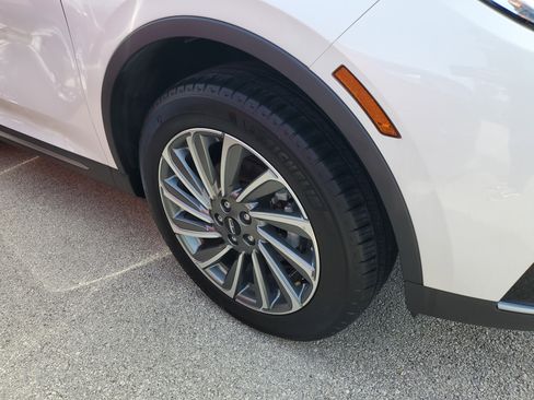 Certified 2023 Lincoln Corsair Reserve image 13