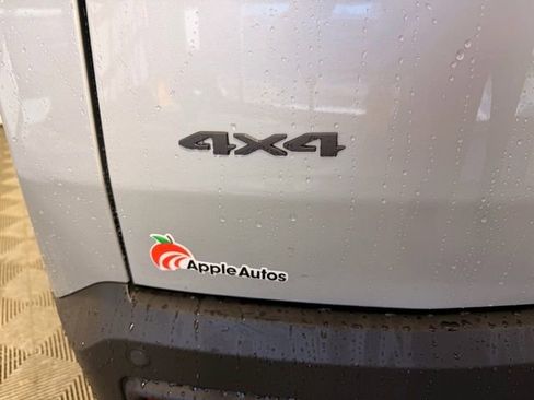 New 2026 Jeep Cherokee Overland AWD/4WD image 13