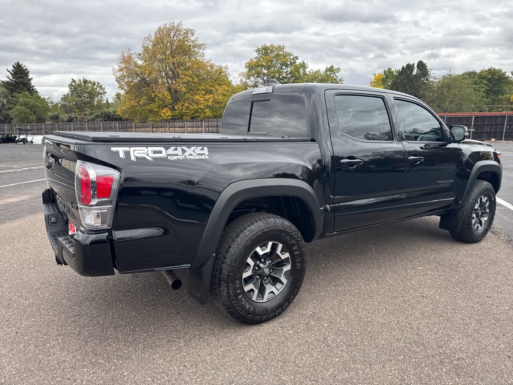 Used 2023 Toyota Tacoma TRD Off-Road w/ TRD Premium Off Road Package AWD/4WD image 5