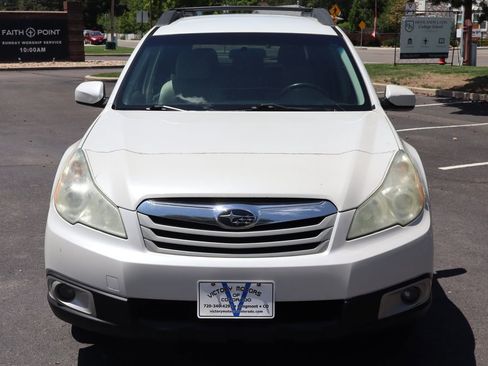 Used 2012 Subaru Outback 2.5i Premium w/ All-Weather Pkg AWD/4WD image 12