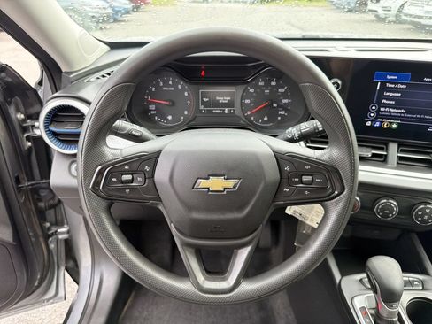 Used 2024 Chevrolet Trax LS w/ Driver Confidence Package FWD image 23