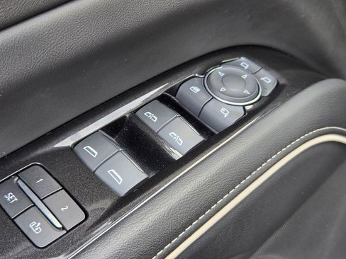 Used 2023 Cadillac Escalade ESV Sport w/ Touring Package image 21