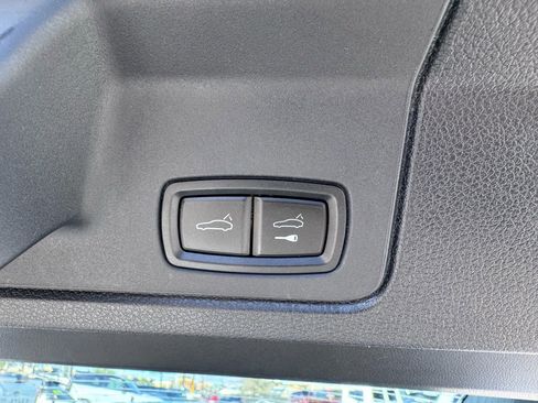 Used 2016 Porsche Panamera GTS image 31