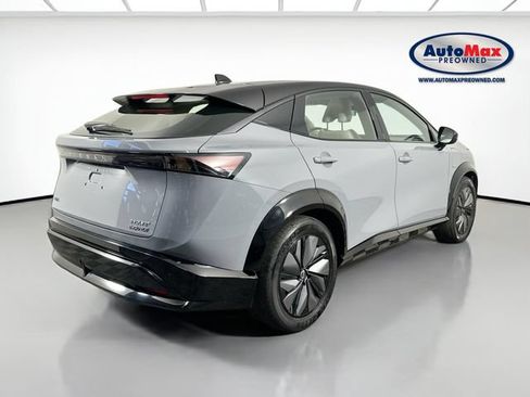 Used 2024 Nissan Ariya AWD image 2