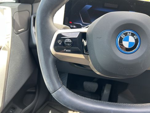 Used 2024 BMW iX xDrive50 w/ Sport Package AWD/4WD image 19
