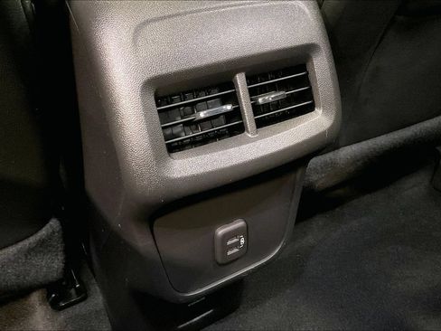 Used 2023 Chevrolet Equinox RS AWD/4WD image 11