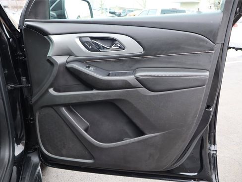 Used 2021 Chevrolet Traverse LT w/ LPO, 'HIT The Road' Package image 27