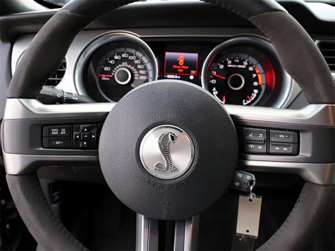 Used 2013 Ford Mustang Shelby GT500 image 30