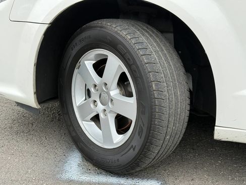 Used 2011 Dodge Grand Caravan Mainstreet FWD image 11