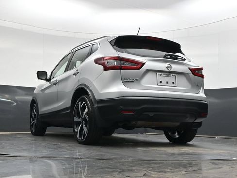 Used 2022 Nissan Rogue Sport SL w/ Premium Package FWD image 36