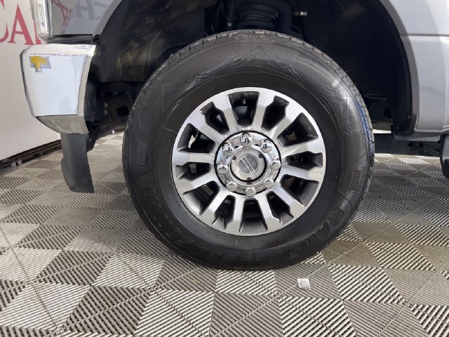 Used 2022 Ford F250 Lariat w/ Lariat Value Package AWD/4WD image 25