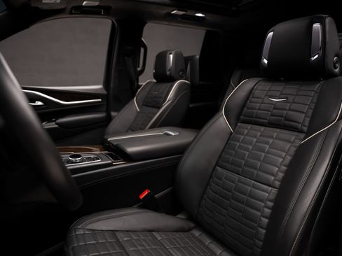 Used 2023 Cadillac Escalade Sport Platinum w/ LPO, ONYX Package AWD/4WD image 62