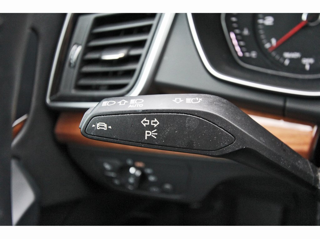 Used 2023 Audi Q5 2.0T Premium AWD/4WD image 11