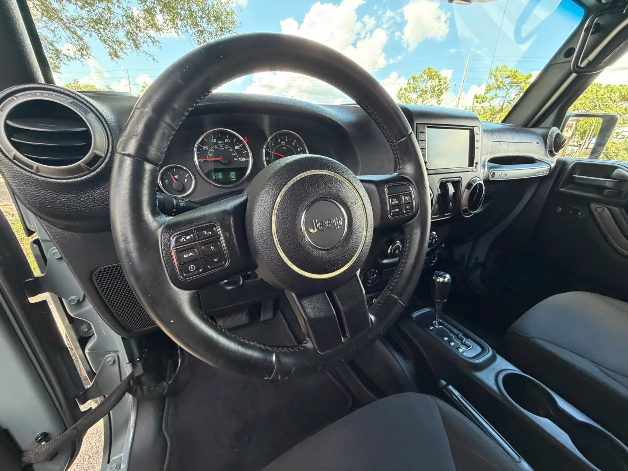 Used 2015 Jeep Wrangler Sport w/ Quick Order Package 24S AWD/4WD image 8