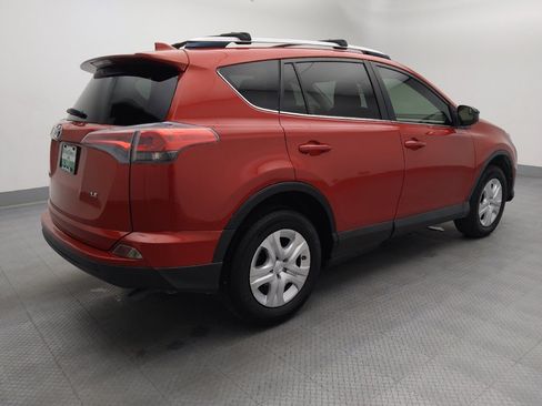 Used 2017 Toyota RAV4 LE FWD image 10