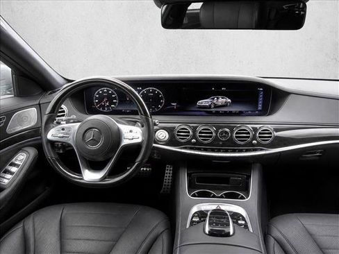 Used 2020 Mercedes-Benz S 560 Sedan image 25