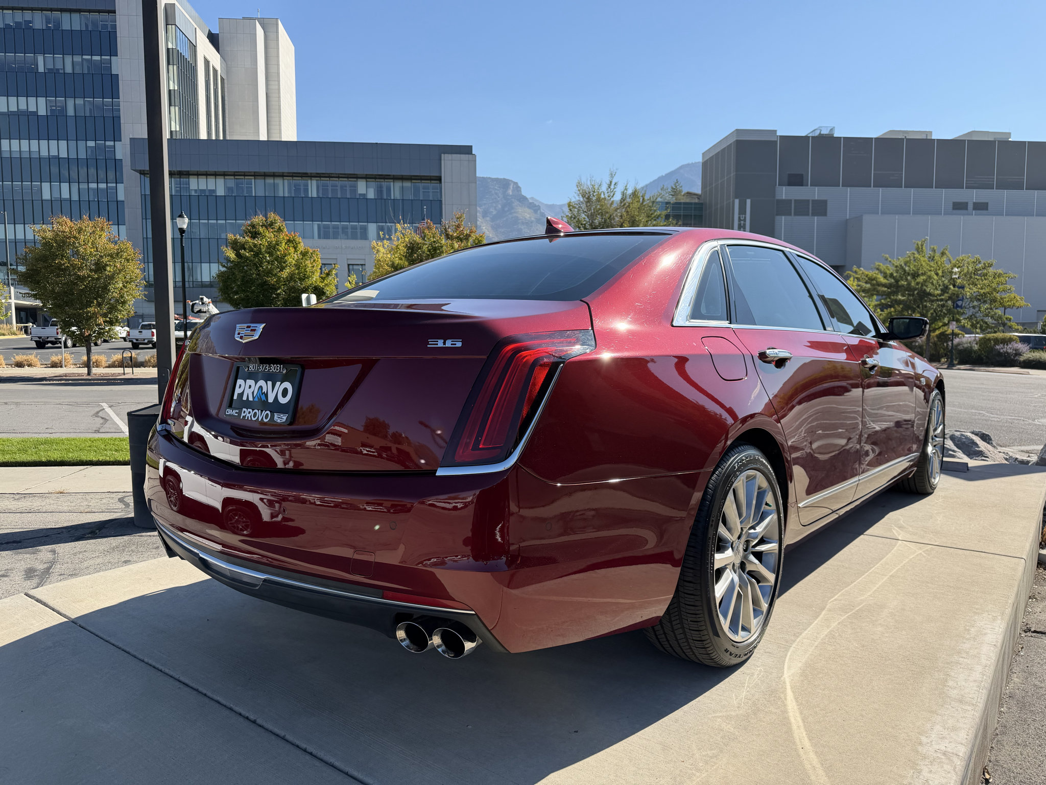Used 2017 Cadillac CT6 Luxury AWD/4WD image 4