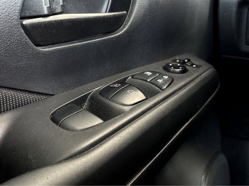 Used 2023 Nissan Kicks S image 16