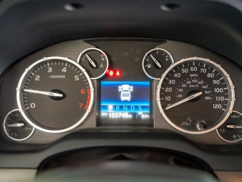 Used 2016 Toyota Tundra SR5 w/ SR5 Upgrade Package AWD/4WD image 16