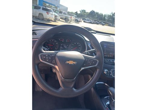 Used 2023 Chevrolet Malibu LT w/ Driver Confidence Package FWD image 10