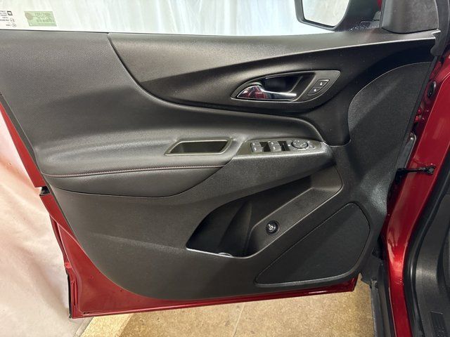 Used 2024 Chevrolet Equinox RS FWD image 22