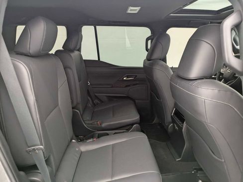 Used 2024 Lexus GX 550 w/ Cold Area Package image 21