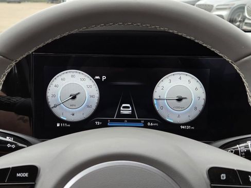 Used 2023 Hyundai Elantra SEL w/ Convenience Package FWD image 9