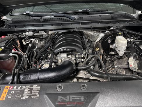 Used 2017 Chevrolet Silverado 1500 LT w/ All Star Edition AWD/4WD image 49