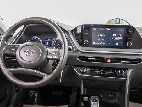 Used 2021 Hyundai Sonata SE FWD image 17
