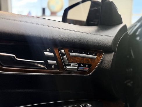 Used 2012 Mercedes-Benz CL 550 4MATIC w/ Sport Pkg Plus One image 6
