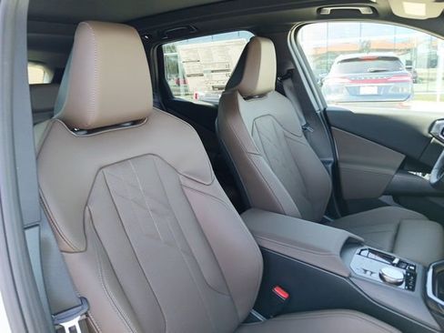 New 2025 BMW X3 xDrive30i w/ Premium Package image 19