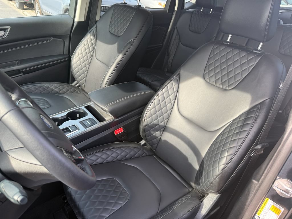 Used 2024 Ford Edge Titanium AWD/4WD image 19