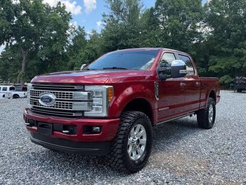 Used 2018 Ford F250 Platinum w/ Platinum Ultimate Package AWD/4WD image 3