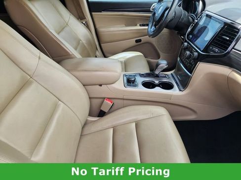 Used 2019 Jeep Grand Cherokee Limited AWD/4WD image 14